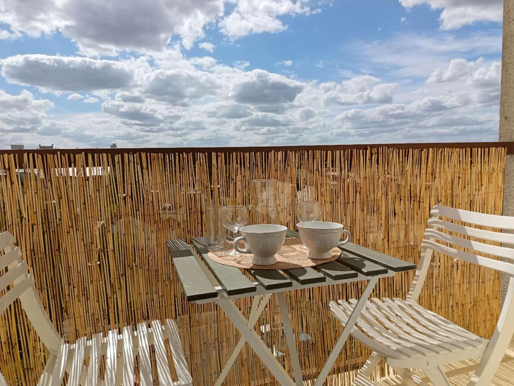 Appartement A Orleans Au Calme Avec Parking Gratuit, Balcon Et Ascenseur Extérieur photo