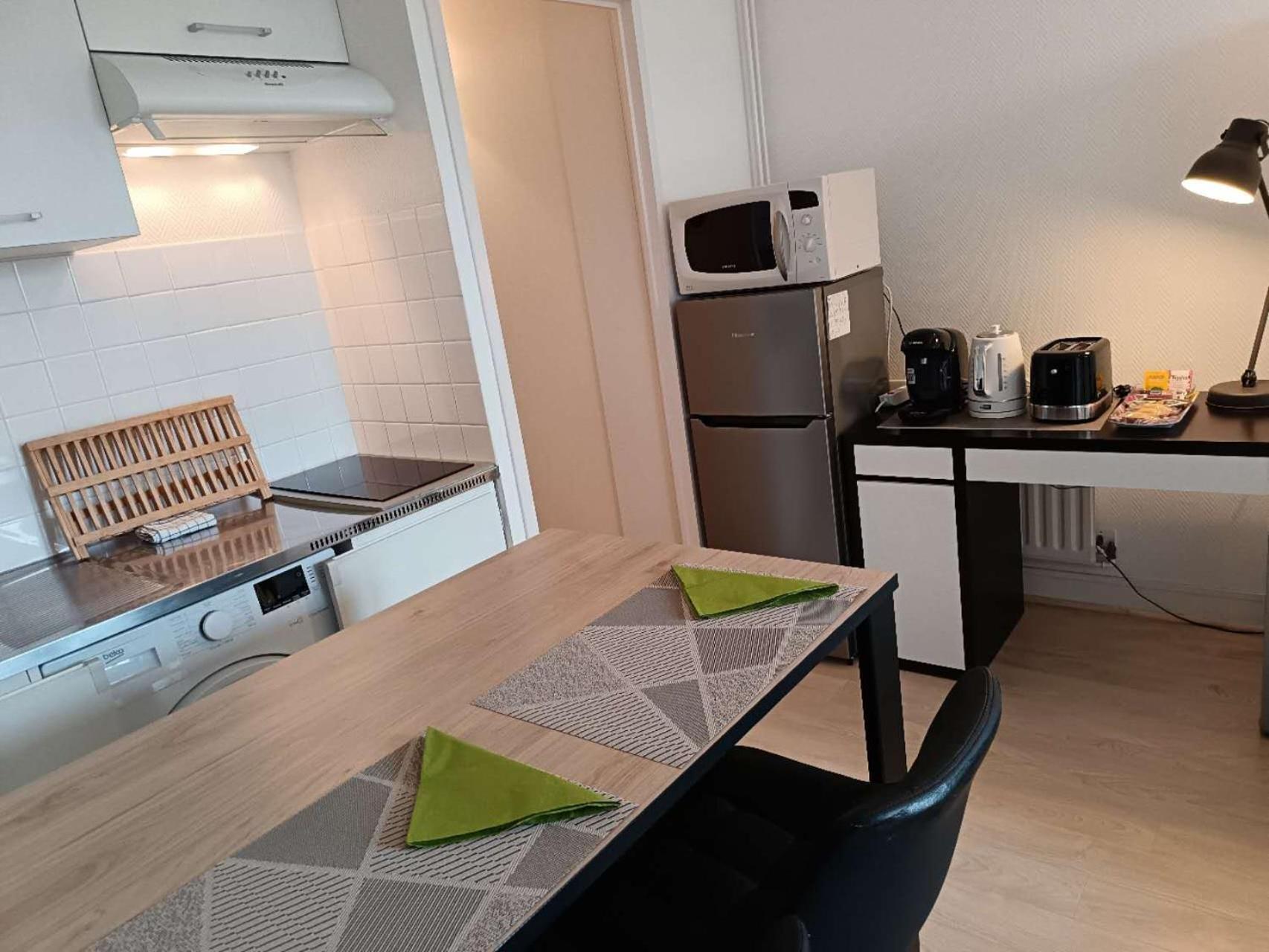 Appartement A Orleans Au Calme Avec Parking Gratuit, Balcon Et Ascenseur Extérieur photo